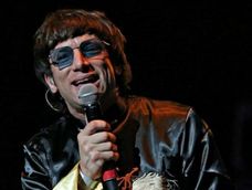 Joaquín Levinton sufrió un infarto mientras cantaba y fue internado de urgencia.