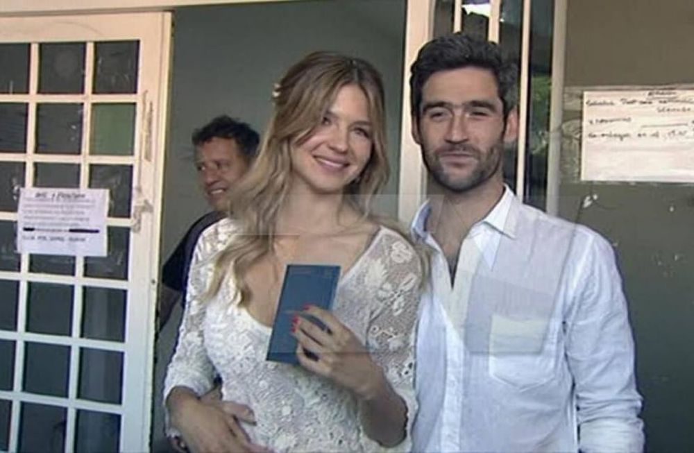 Marcela Kloosterboer pasó por el Civil: la novia más linda