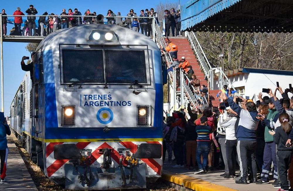 Emotivo video: el tren de pasajeros volvió a San Luis después de 30 años