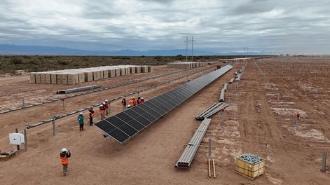 Continúa el avance de ingeniería y obra del Parque Solar Fotovoltaico El Quemado, ubicado en Las Heras.