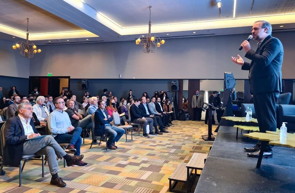Se realizó el encuentro Maipú I+D+i, en el Arena Maipú.