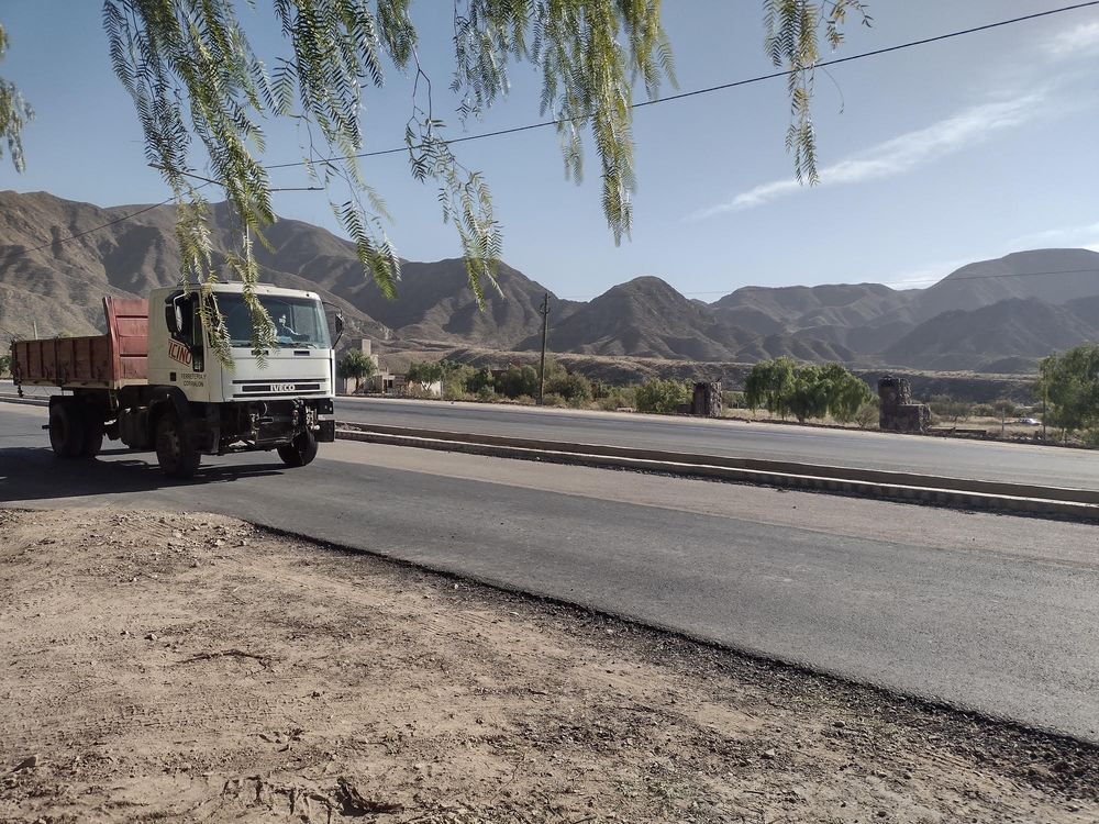 Boulevard, 5 rotondas y cambio de conductas: obras en una importante calle dan que hablar en el piedemonte. Foto: Los Andes