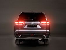 toyota innova zenix 2026: cabina espaciosa para 7 pasajeros con interior de primera calidad