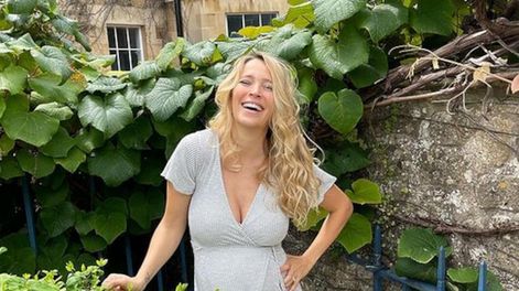 Luisana Lopilato cursa su último trimestre del embarazo.