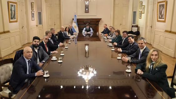 El presidente Javier Milei volvió a Casa Rosada después de 45 días y se reunió con su gabinete. La foto es de archivo.