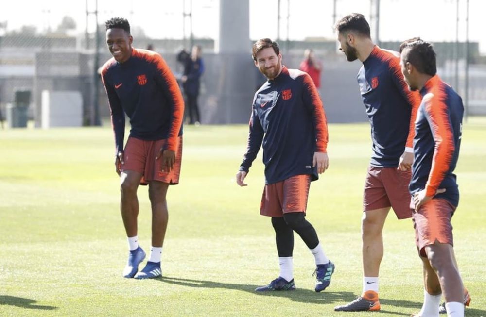 Sigue la precaución con Messi: realizó solo un parte del ensayo en Barcelona