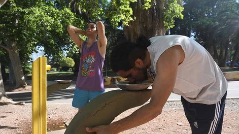 Ola de calor, temperaturas muy altas en Mendoza hasta este viernes.Foto: José Gutierrez