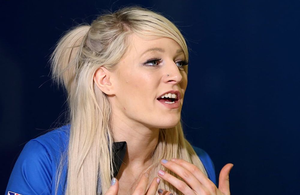 Las fotos de Elise Christie, la patinadora que vende en Onlyfans para