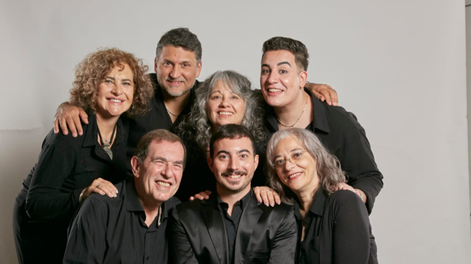 El elenco de periodistas presenta:&nbsp;Cotillón, cuando Tinder no funciona.