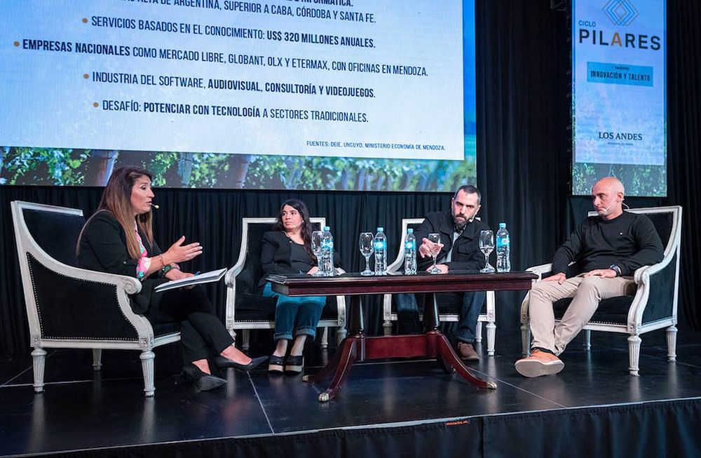 Durante el ciclo Pilares, de diario Los Andes, se plantearon las estrategias para retener a los nuevos talentos de las empresas de servicios basados en el conocimiento.Foto: Ignacio Blanco / Los Andes
