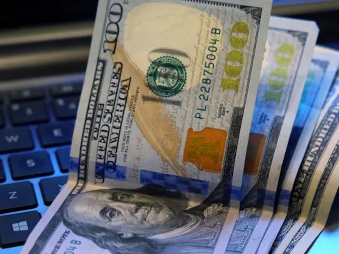 Los mejores memes después de la frenética subida del dólar.