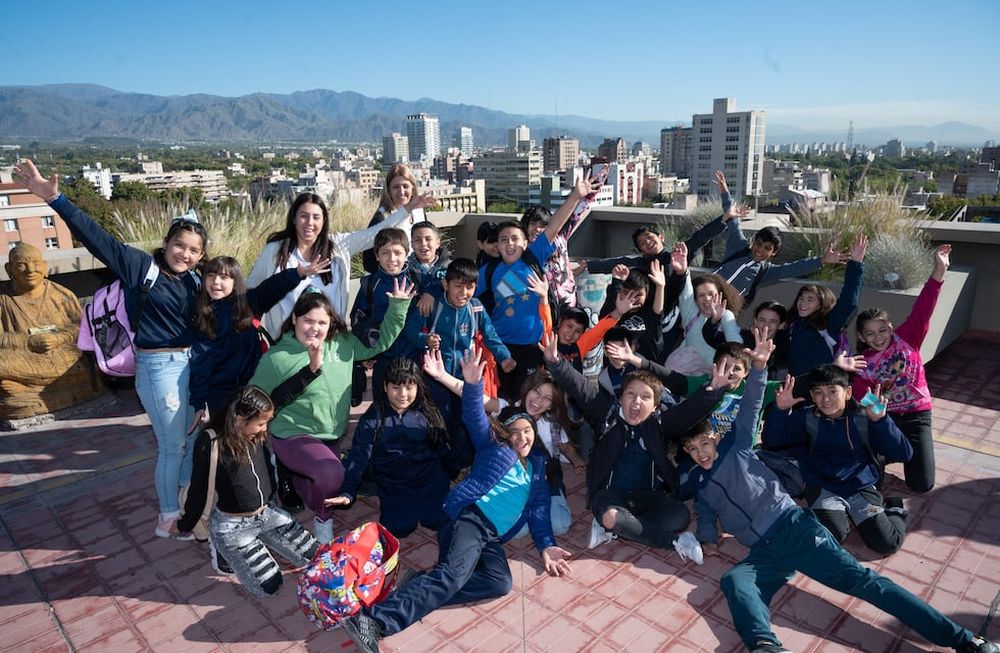 Niños y niñas de la escuela O’Donnell recorrieron el edificio municipal