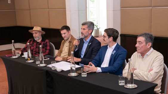 ulpiano suarez presento la propuesta gastronomica domingo en la sarmiento