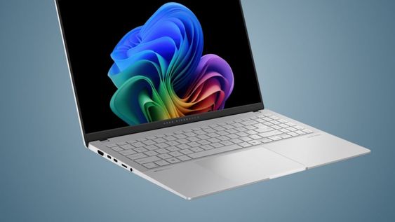 ASUS Vivobook S 15 (S5507), la primera pc con procesador de IA incorporado.