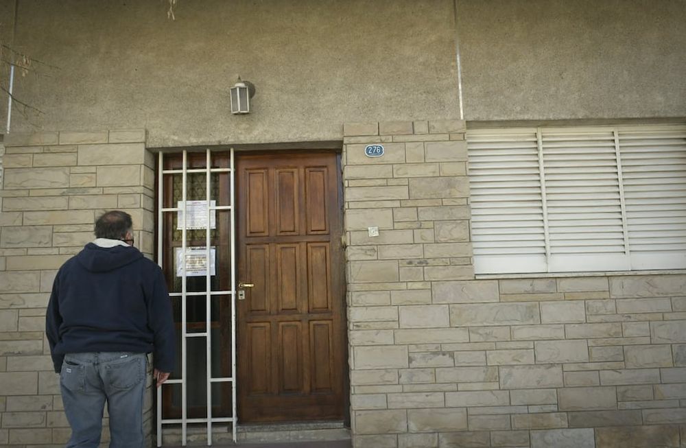 Ayer se conoció que 13 residentes de un albergue para adultos mayores están contagiados de coronavirus. El sitio funcionaba sin registro municipal / Orlando Pelichotti