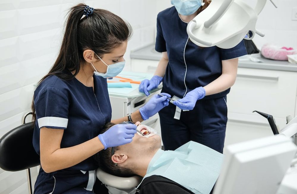 Estudiantes de Odontología de la UNCuyo convocan a pacientes para ser atendidos en forma gratuita