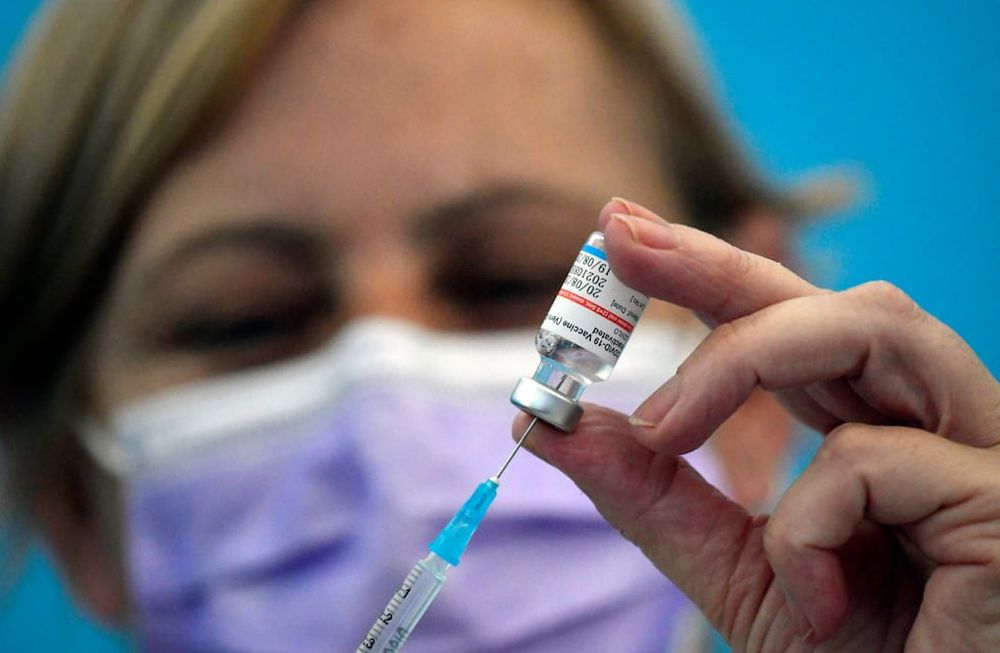 La tercera dosis de AstraZeneca aumenta los anticuerpos contra la variante Ómicron y otras cepas. / Foto: Orlando Pelichotti