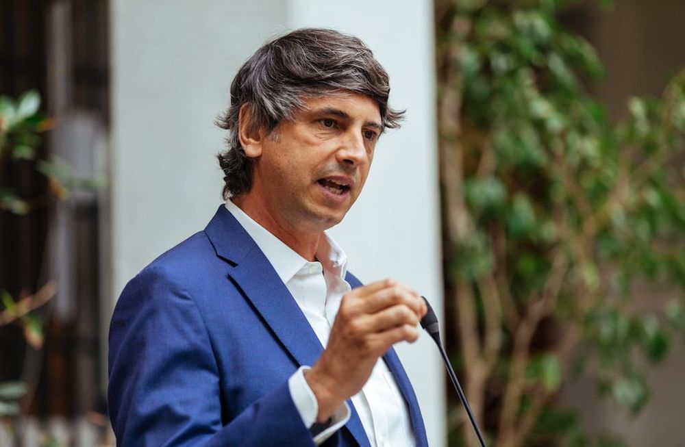 El ministro de Ciencia de Chile Andrés Couve