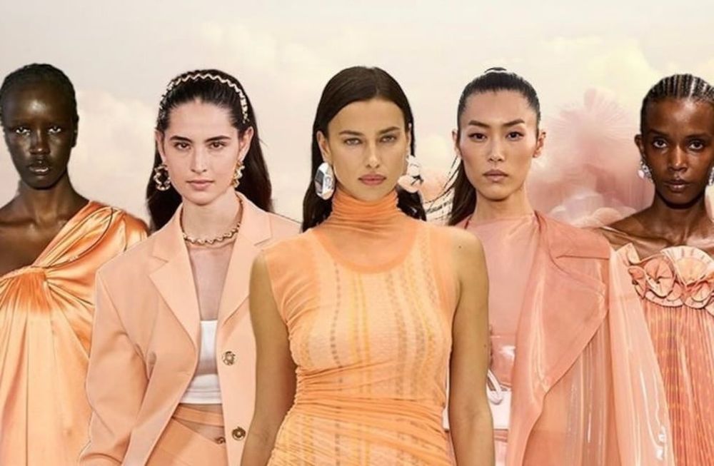 Peach Fuzz, el color del 2024 según Pantone. Créditos: Vogue Alemania.