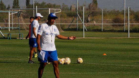 Godoy Cruz cambia nombres y esquema