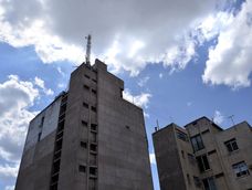 Cielo mayormente nublado en Mendoza. Cielo mayormente nublado en Mendoza.