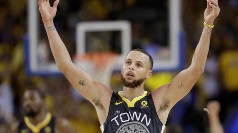 Stephen Curry habló de su noche récord y de su triple más espectacular