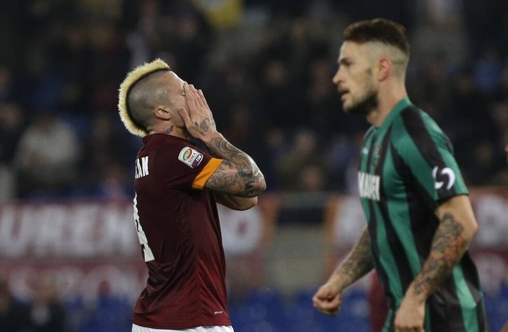 Roma perdió la chance de acercarse