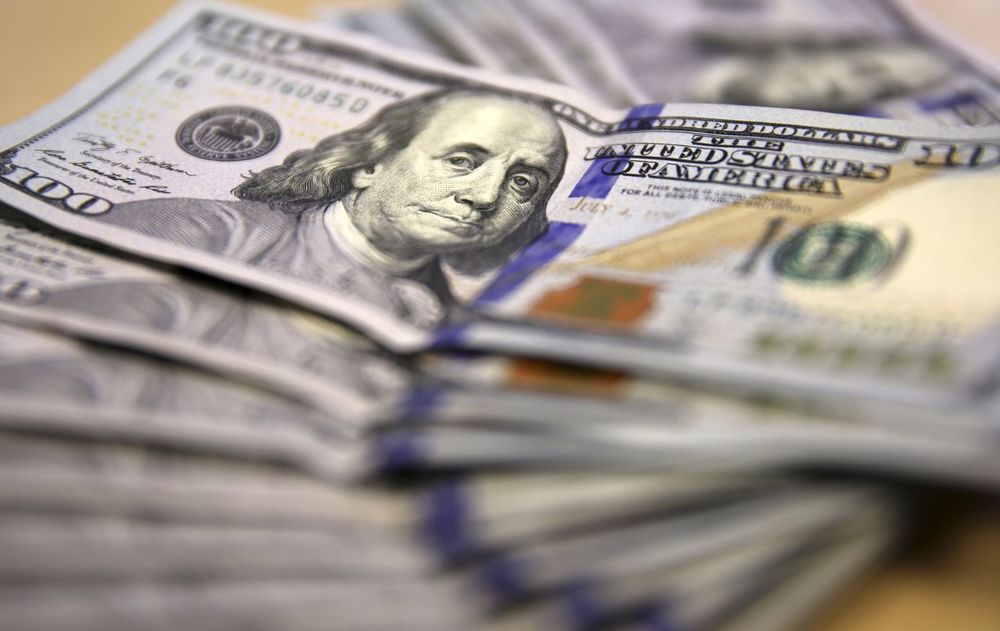 El Banco Central cotizó el dólar oficial minorista a $1.419 para la venta.