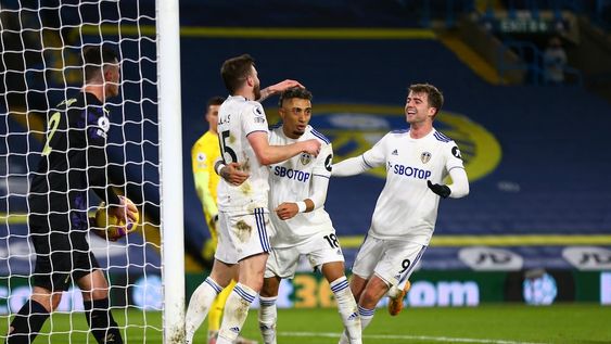 Leeds, equipo de Marcelo Bielsa, goleó al Newclaste por 5-2 y volvió a cantar victoria. / Gentileza.