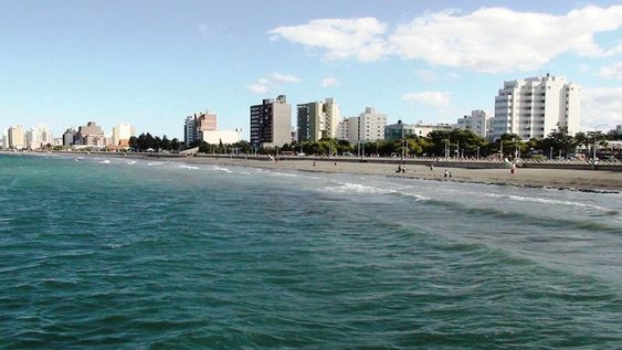 como el caribe pero en argentina: la playa de agua verde esmeralda que pocos conocen