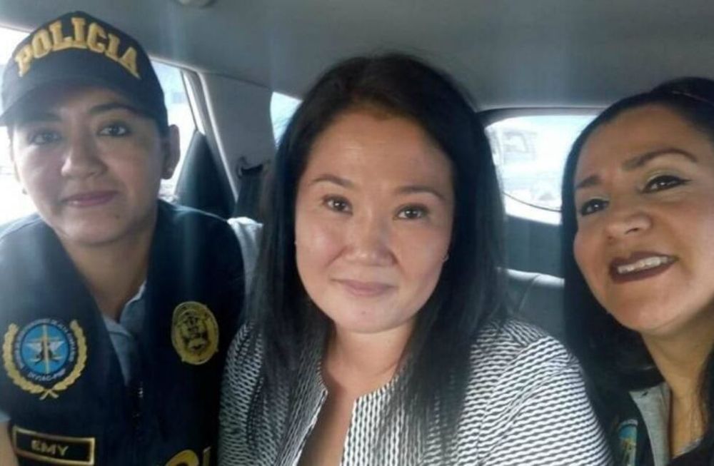 Cae la imagen de Keiko Fujimori  tras la detención