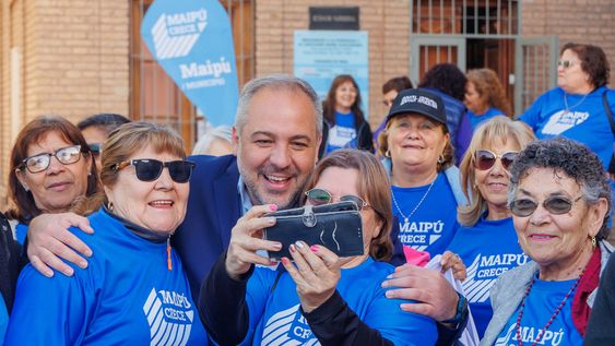 maipu asesora a adultos mayores sobre la eximicion de tasas municipales