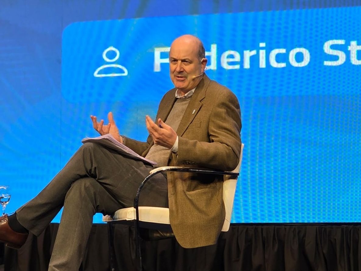 Sturzenegger en el centro de la polémica: anticipó una reforma judicial y generó alarma en el ámbito jurídico