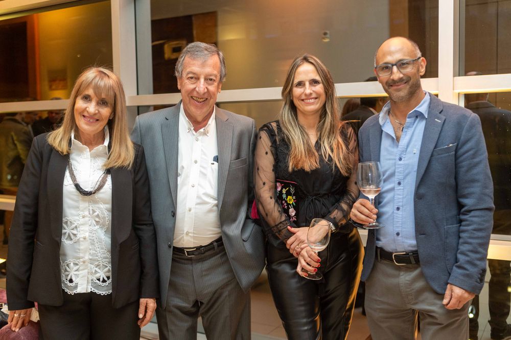 Elsa Martínez, Eduardo Marengo, Jessica Pezzotii e Esteban Ruiz.