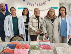 Tejedoras voluntarias: crean abrigos para los recién nacidos del Hospital Perrupato. Tejedoras voluntarias: crean abrigos para los recién nacidos del Hospital Perrupato.