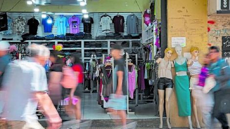 “A media mañana, entre semana, o después de las seis de la tarde es cuando más viene la gente”, comentaron los comerciantes.