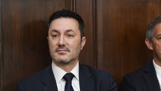 El diputado nacional de La Libertad Avanza, Luis Petri, propuso mantenerlas con obligatoriedad o avanzar directamente en su eliminación, sin esquemas intermedios.