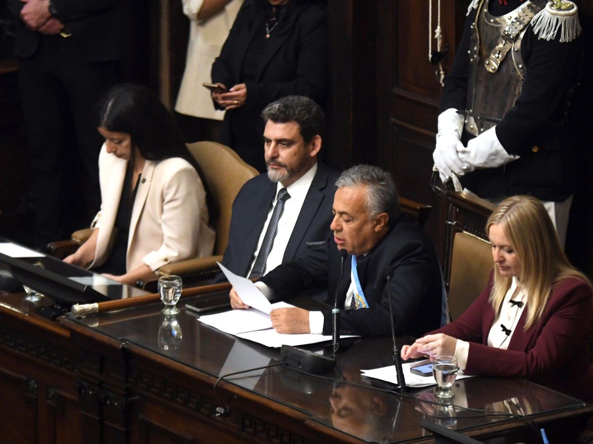 En el marco de la Apertura del 185° periodo legislativo de sesiones ordinarias, el gobernador Alfredo Cornejo dio un lugar clave en su discurso al tema de la Educación
