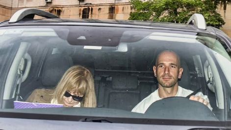 La jubilada Beatriz Viegas y su hijo, Pablo Martín Feijoo, involucrados en la venta del departamento de Manuel Adorni en el barrio porteño de Caballito