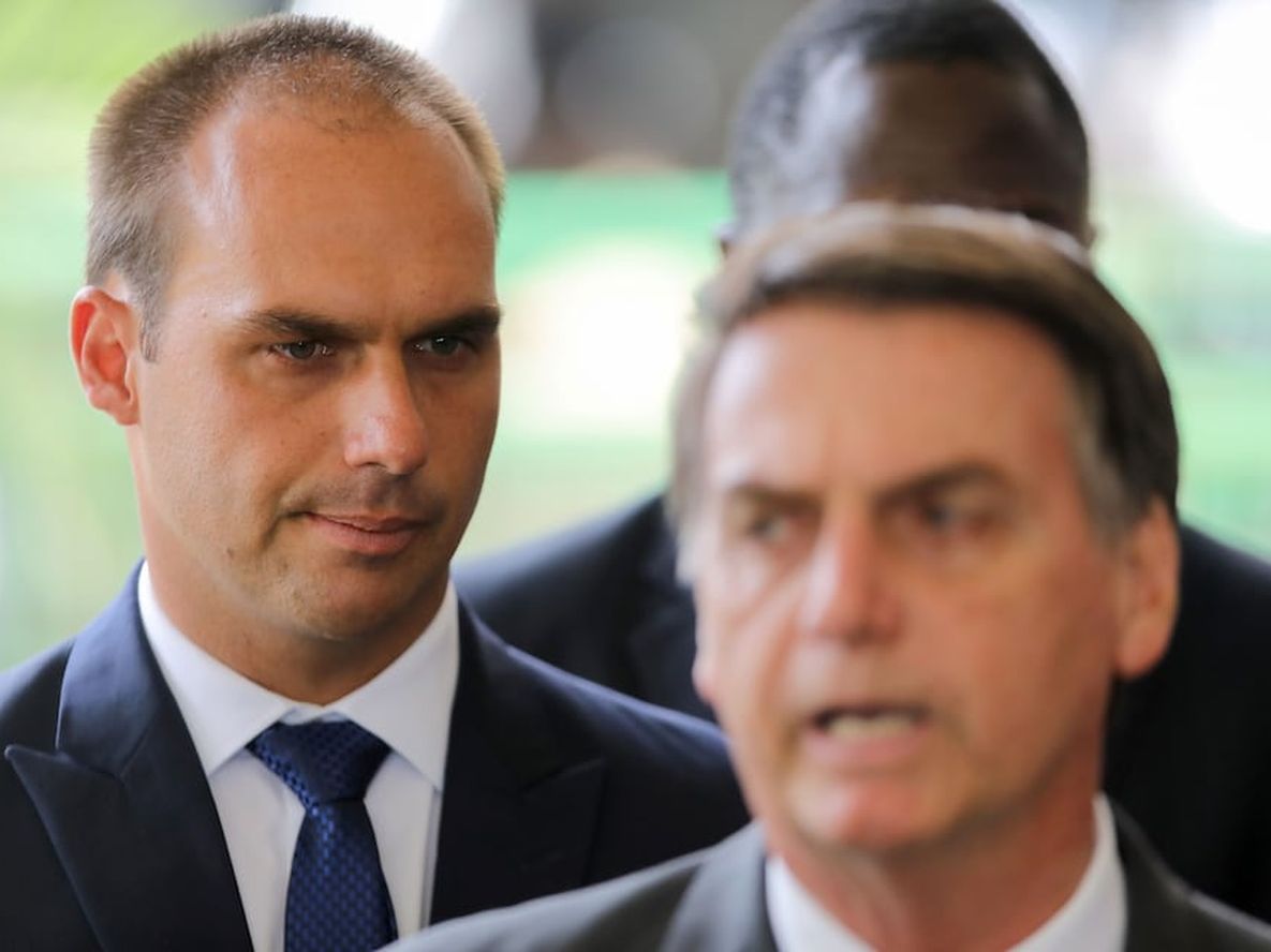 La Justicia de Brasil ordenó el arresto de Eduardo Bolsonaro, hijo de Jair y hermano Flávio. (foto archivo)