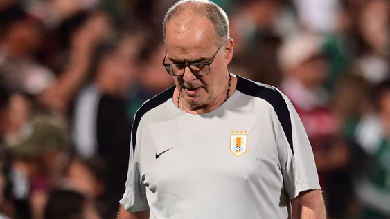 Marcelo Bielsa logró un trabajado empate ante Inglaterra en Londres