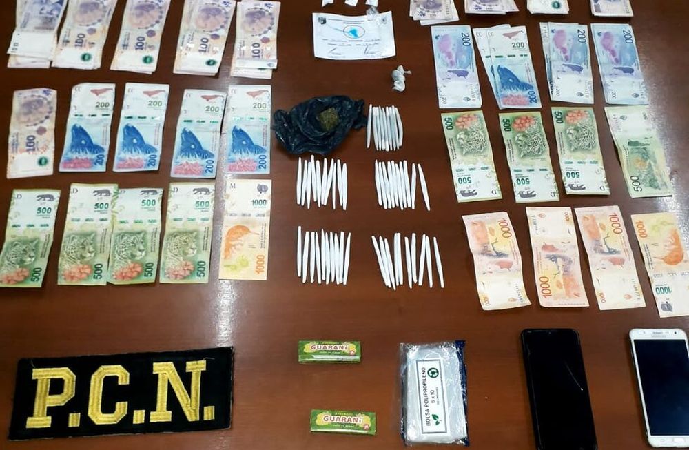 A través de una denuncia por la línea Fonodroga, Policía Contra el Narcotráfico incautó drogas en Guaymallén. | Foto: Prensa Ministerio de Seguridad