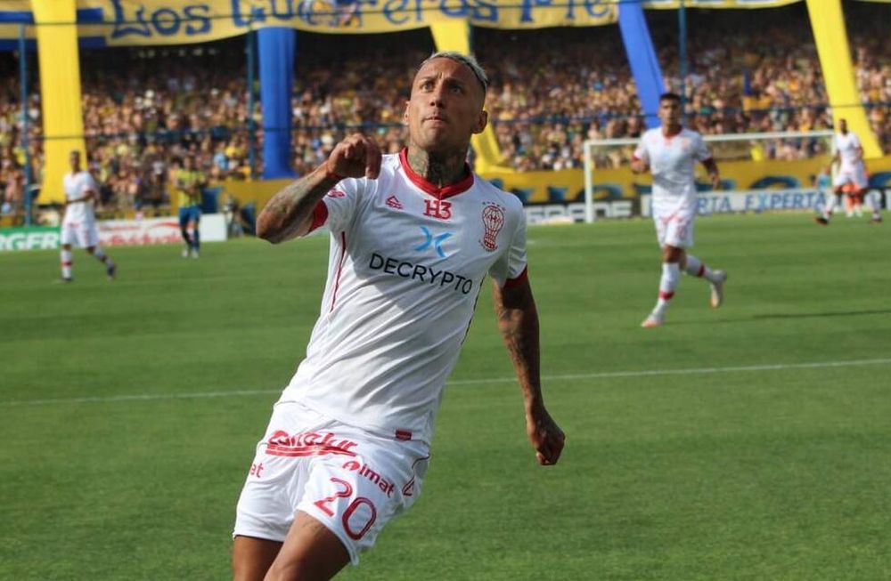 Huracán goleó a Rosario Central pero se quedó en la puerta de la Copa Sudamericana.