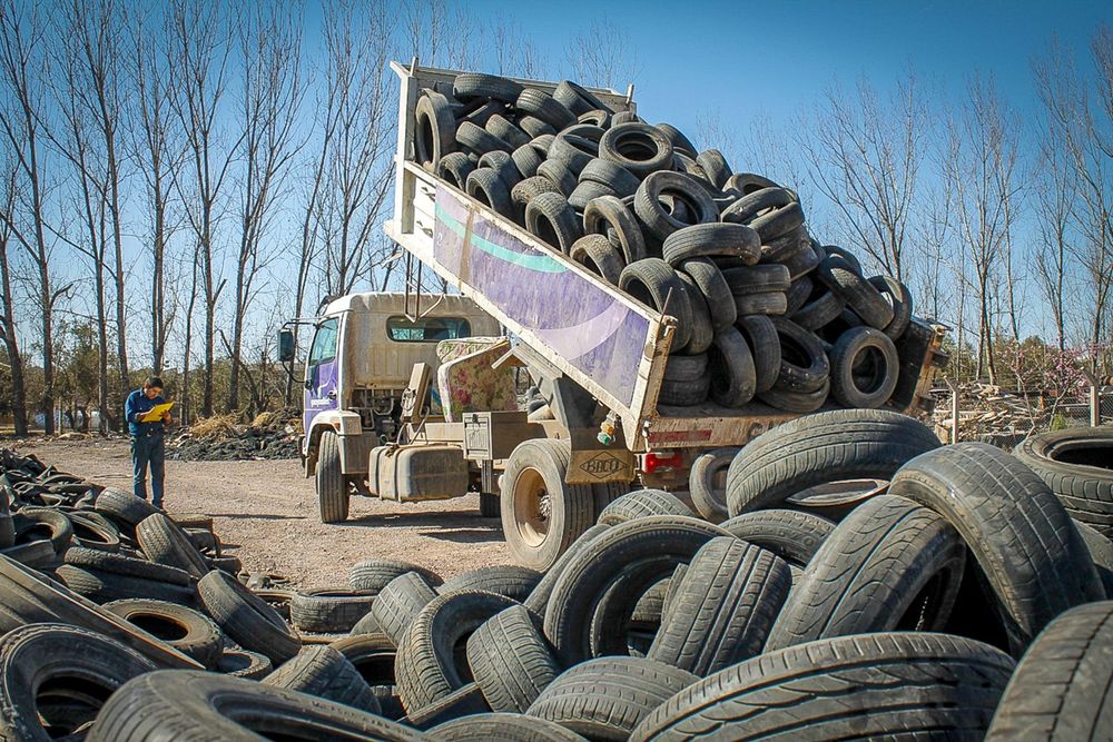 Mirá lo que hace la Municipalidad de Guaymallén con los neumáticos en desuso