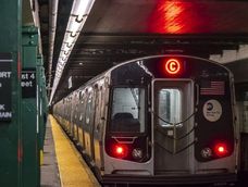 Detienen a una adolescente en Nueva York por robar un tren del metro y estrellarlo | Imagen ilustrativa