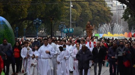 Los Andes | Como todos los 25 de julio, el Arzobispado de Mendoza organizó una serie de actividades para conmemorar a su patrono.Foto: Mariana Villa/ Los Andes