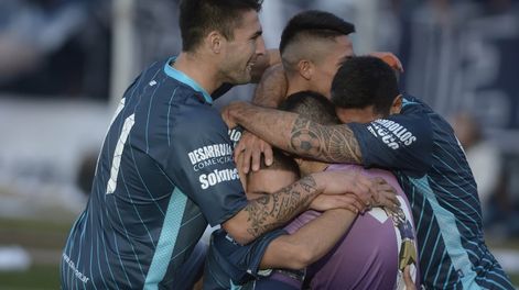 Clásico Patrón: Independiente Rivadavia le ganó por penales a Gimnasia