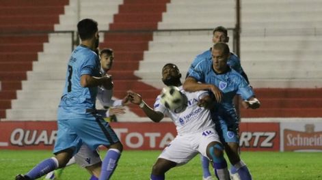 Copa Argentina: Godoy Cruz quedó eliminado con un equipo de la B Metropolitana