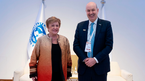 Federico Sturzenegger se reunió con la directora del FMI, Kristalina Georgieva, en Arabia Saudita.