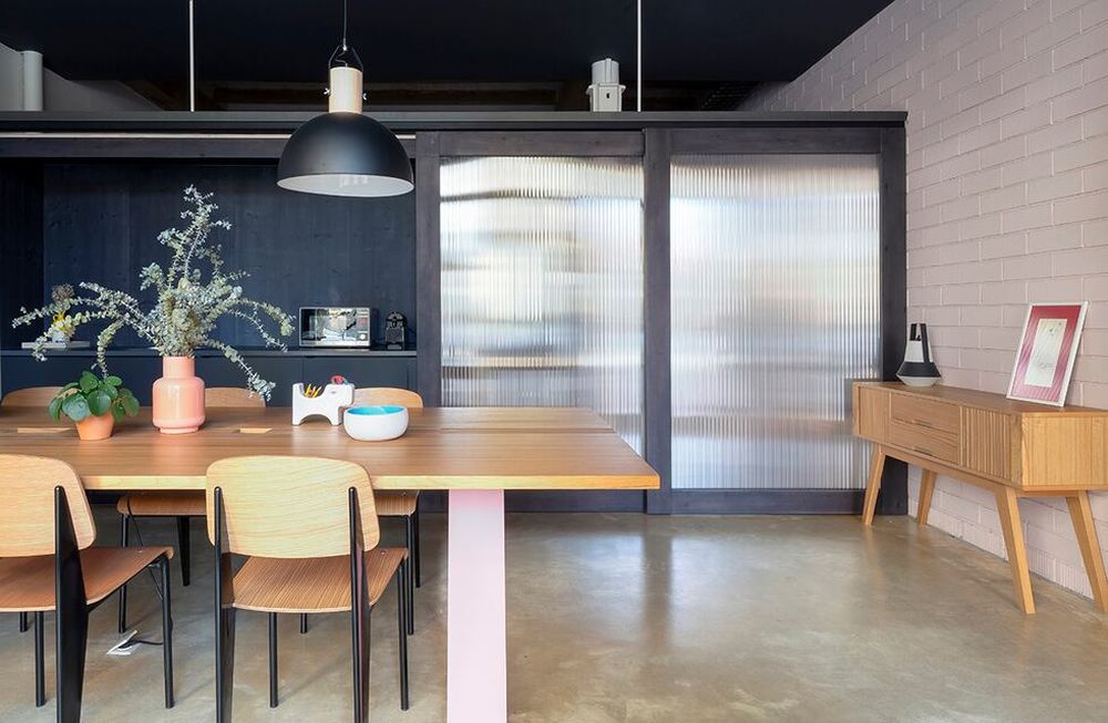 Policarbonato en interiores: arquitectura translúcida puertas adentro